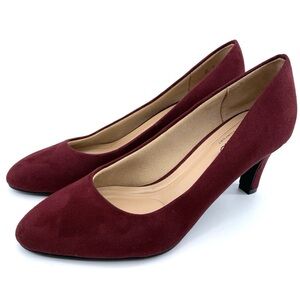 Abella True Comfort Burgundy Faux Suede Heels Pumps Size 8M